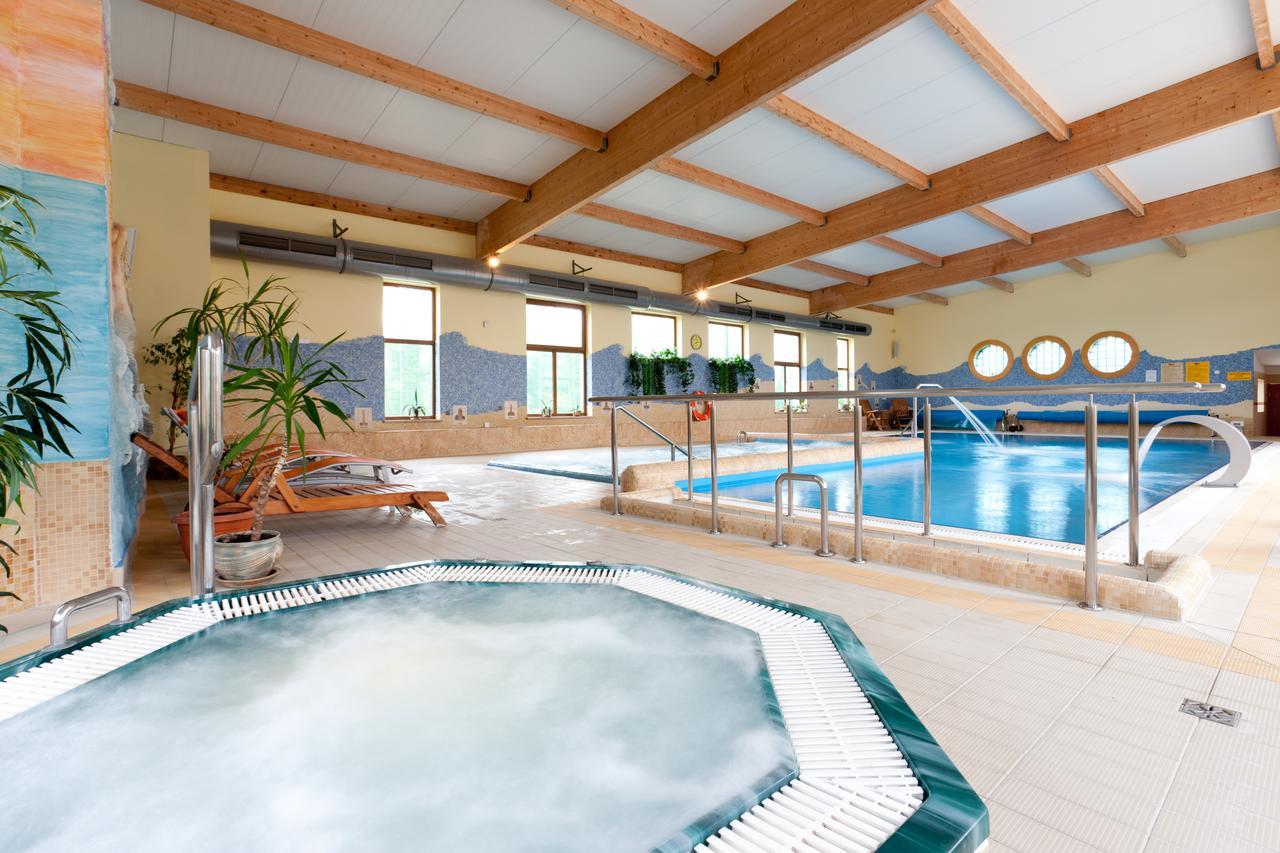 Jantar-Spa Kompleks Wypoczynkowo-Rehabilitacyjny Niechorze Dış mekan fotoğraf